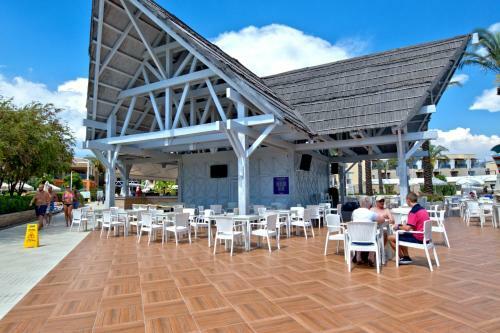 Hotel Holiday Village Turkey
