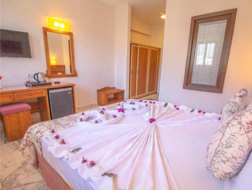 Hotel Zehra Tatil K�y�