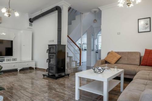 Villa Lale - 3 Bed With Top Kitchen And Garden!