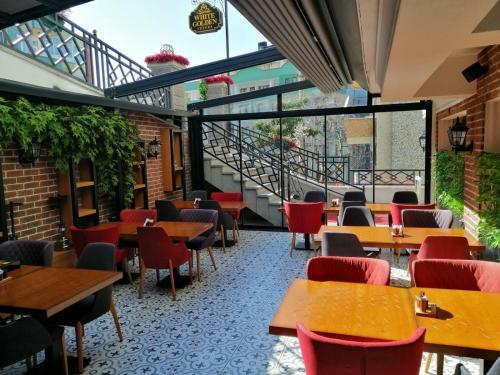 Apartamento White Golden Suite Hotel