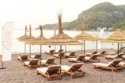 Hotel Pilos Deluxe