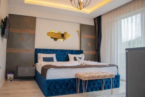 Hotel Elegant Blue Su?tes