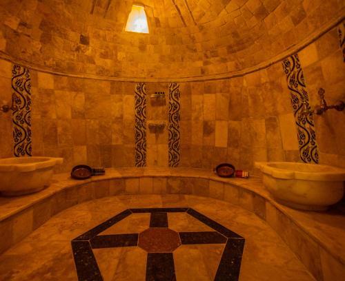 Royal Cave Hotel