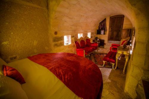Royal Cave Hotel