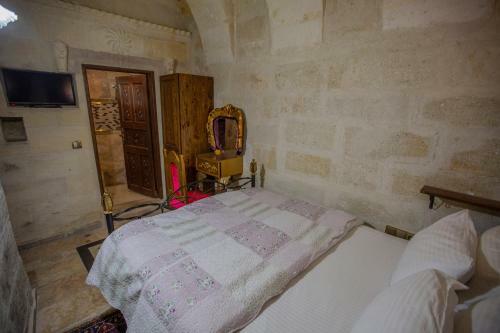 Royal Cave Hotel
