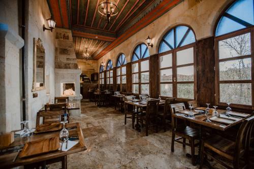 Royal Cave Hotel