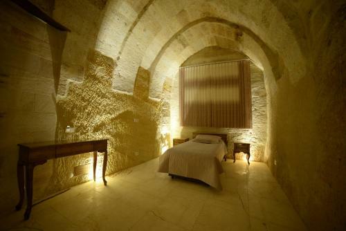 Crassus Cave Hotel