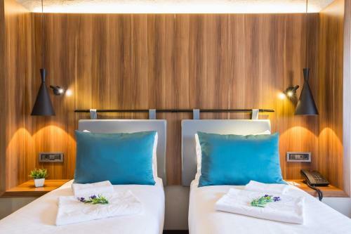 Signature Hotels