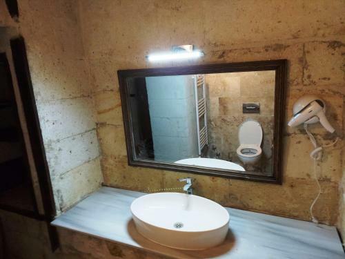 Armesos Cave Hotel
