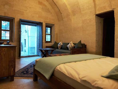 Armesos Cave Hotel