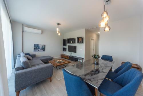 Hotel Green Hills Suites