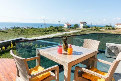 Hotel Green Hills Suites