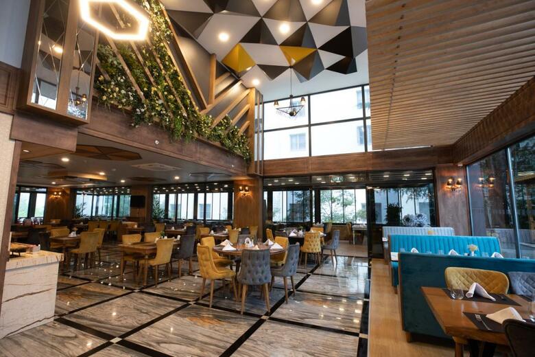 Hero's Hotel