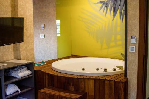 The Life Hotel & Spa