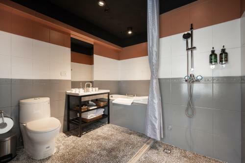 Yilan East Motel