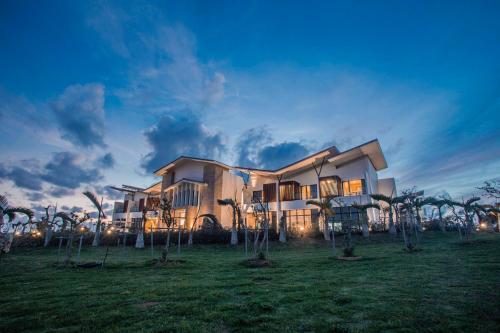 Skyebay Club - Silver Pavilion