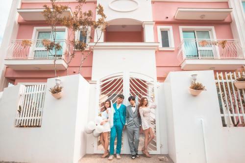 Pinky Promise Villa
