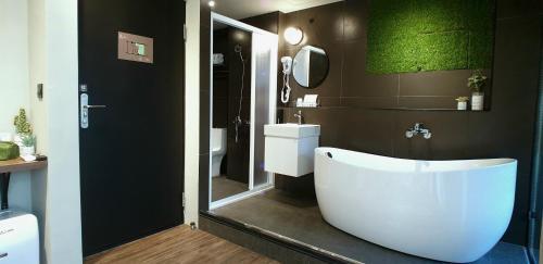 Hostal Leo111/yan Cheng Pier 2