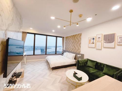 Hostal 85??-??85??