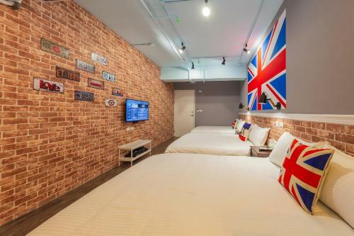 Albergue I Hi Hotel