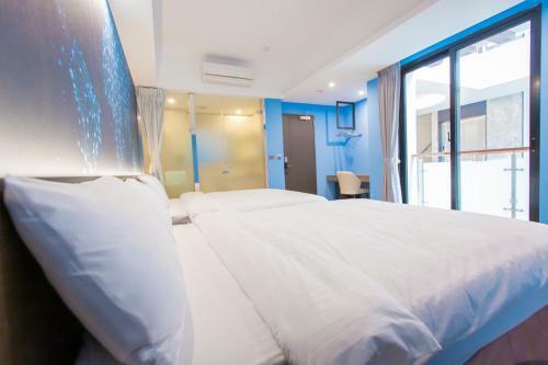 Bed & Breakfast Tropical House Homestay