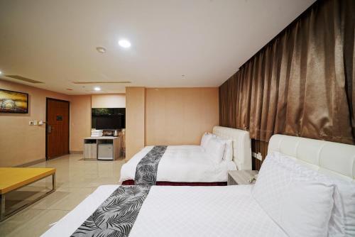 Hotel ????-???