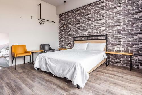 Turn Left Homestay