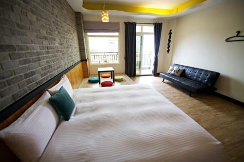 Customs Of Lotus B&B