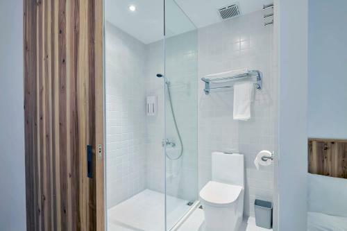 Star Hostel Taichung Parklane
