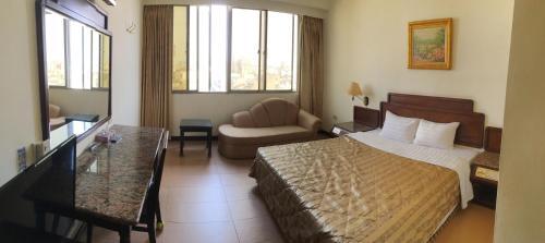 Hotel ????????