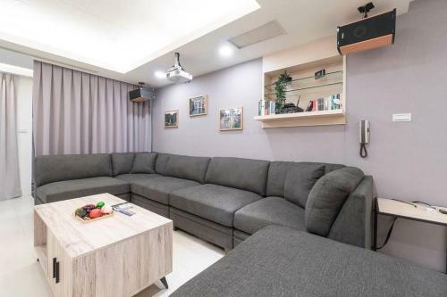 Apartamento Warm Cinema Home 3b2b