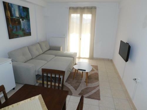 Elatos Apartments