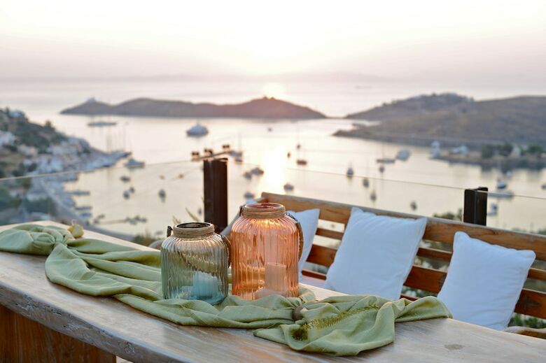 Hotel Aigis Suites