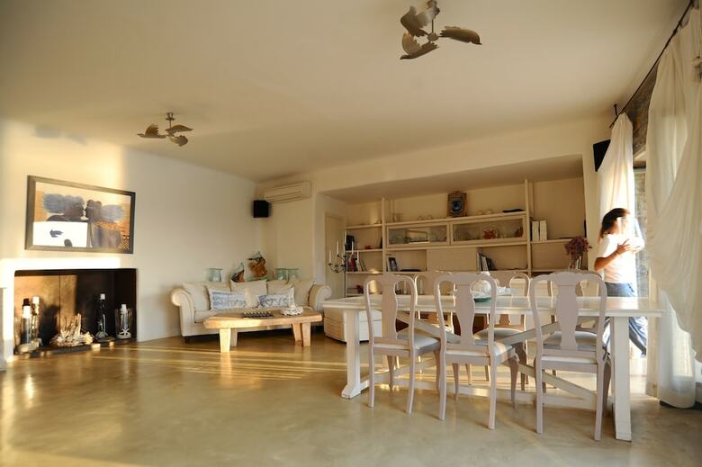 Hotel Aigis Suites