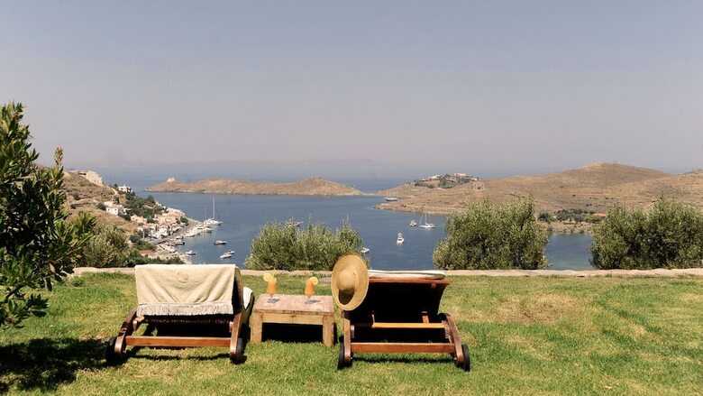 Hotel Aigis Suites