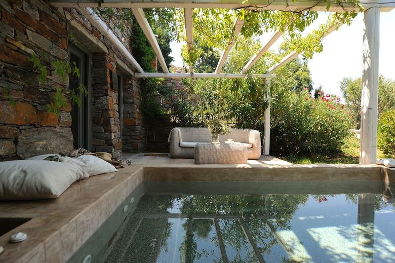 Hotel Aigis Suites