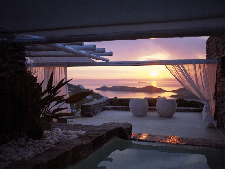 Hotel Aigis Suites
