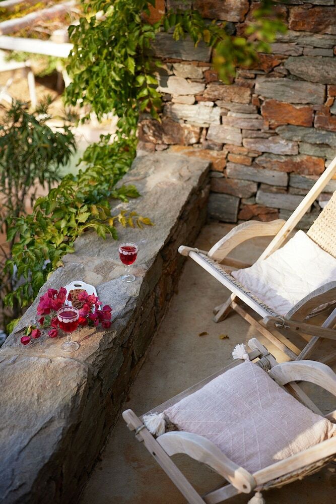 Hotel Aigis Suites