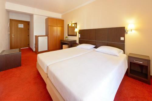 Akrata Beach Hotel