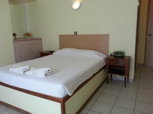 Artemis Hotel