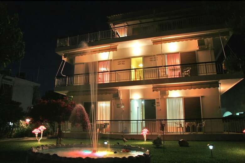Hostal Pansion Akrogiali