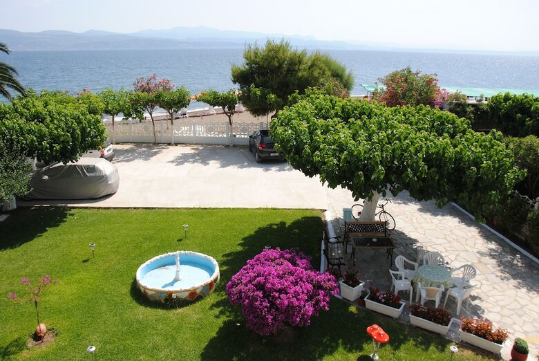 Hostal Pansion Akrogiali