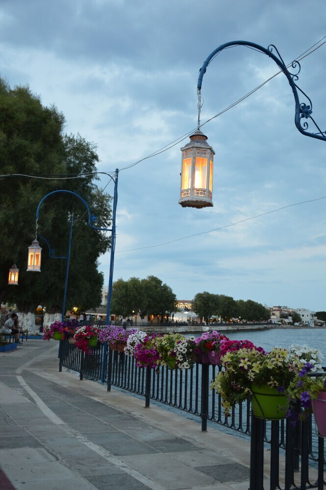 Hostal Pansion Akrogiali