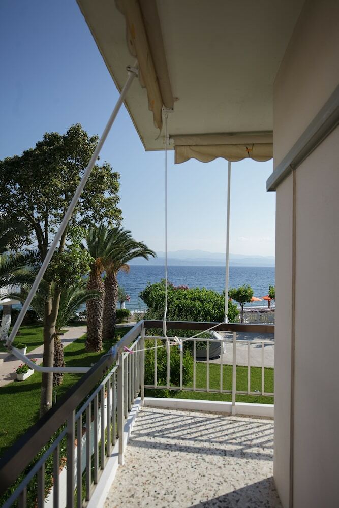 Hostal Pansion Akrogiali