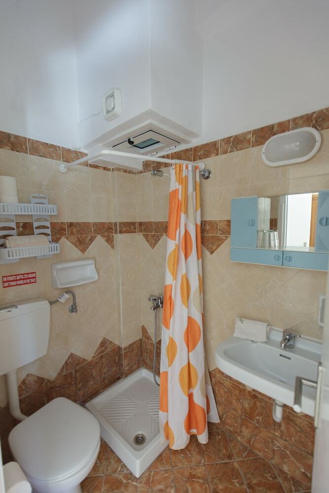 Hostal Pansion Akrogiali
