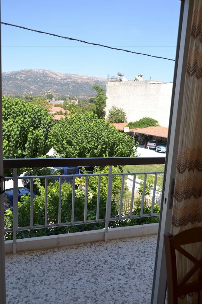 Hostal Pansion Akrogiali
