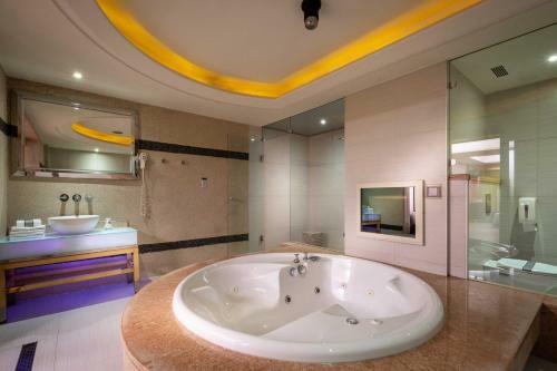 In-stone Motel