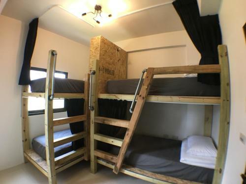 Albergue Wave Backpackers