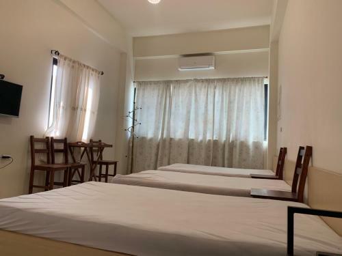 Random Nest Homestay