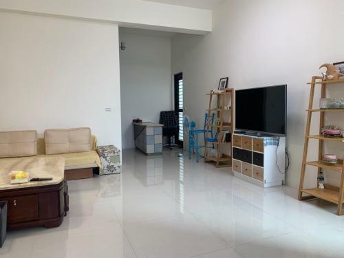 Random Nest Homestay